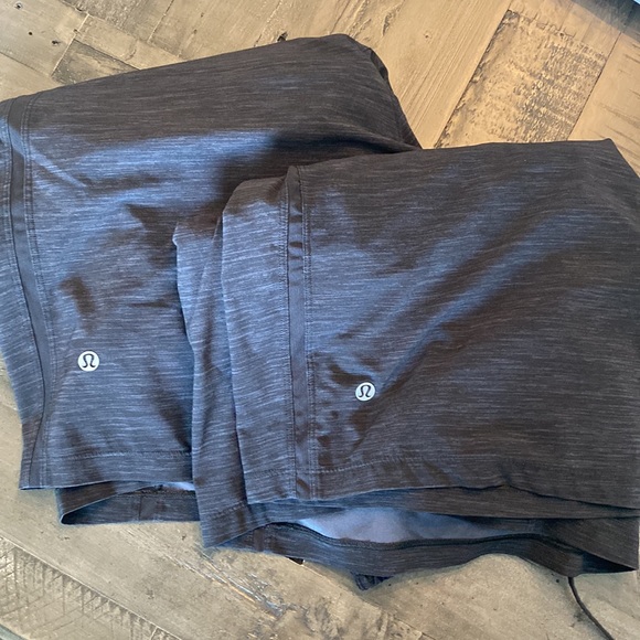 Men’s Lululemon pacebreaker shorts with liner - Picture 6 of 6